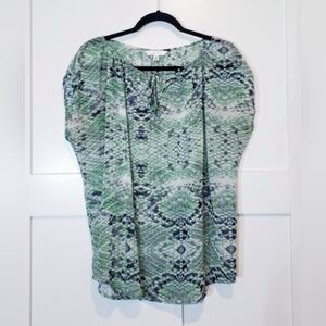 CAbi Blouse Size Medium Darby Snakeskin Print Green & Navy # 746 Tie Neck